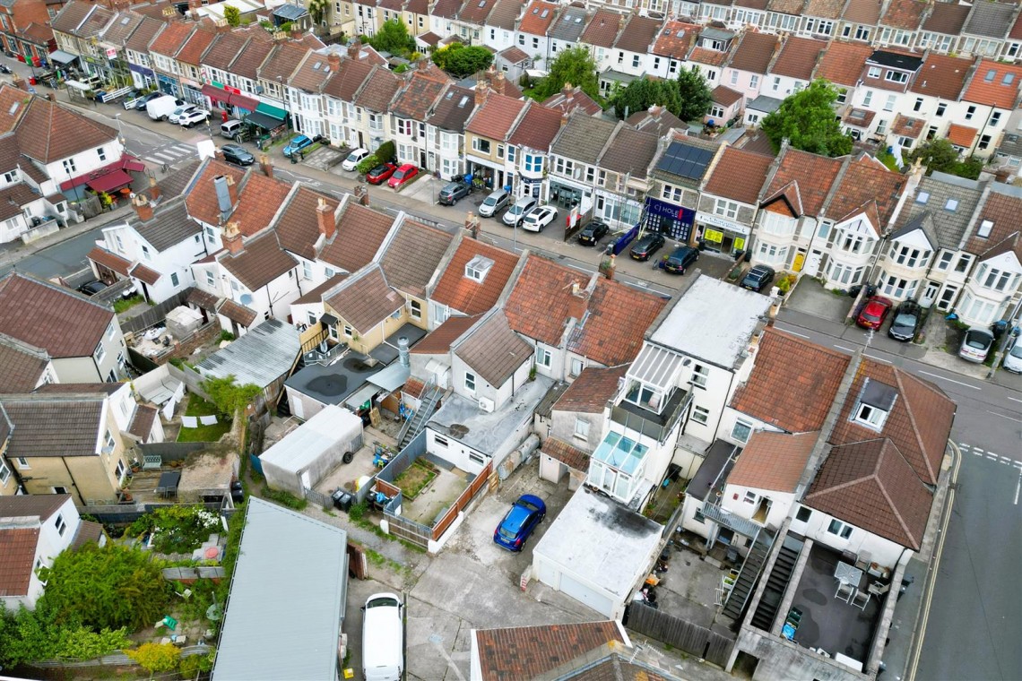 Images for VACANT COMMERCIAL | BS4