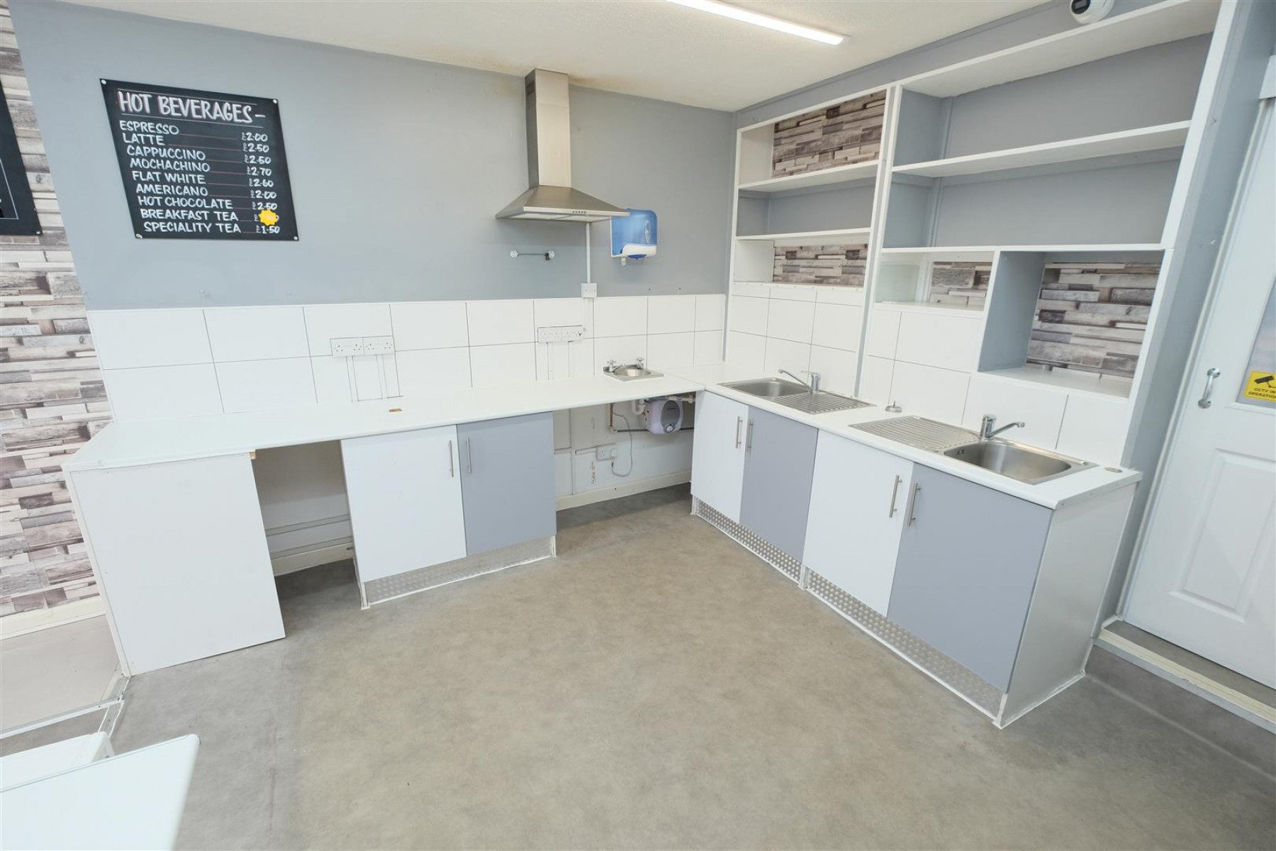 Images for VACANT COMMERCIAL | BS4