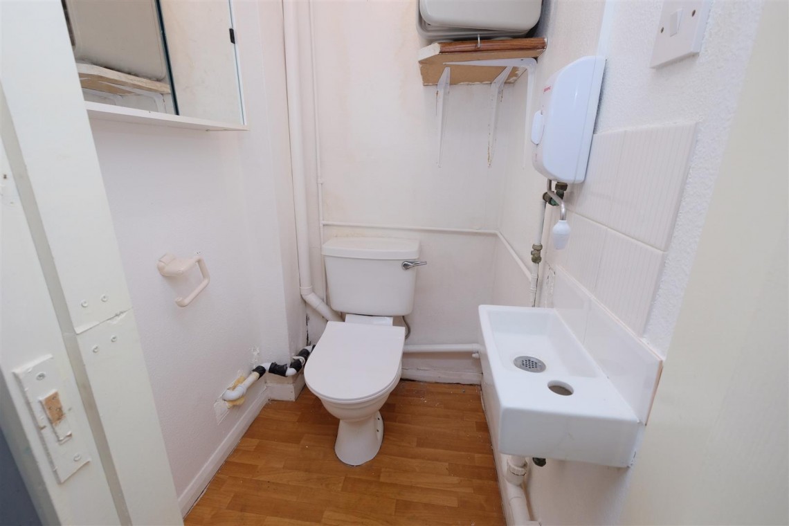 Images for VACANT COMMERCIAL | BS4