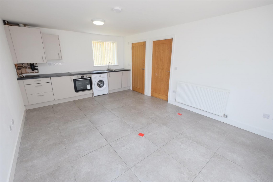 Images for HOUSE + ANNEXE | BS4