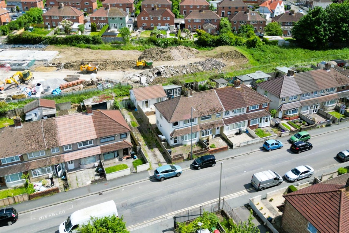 Images for HOUSE + ANNEXE | BS4