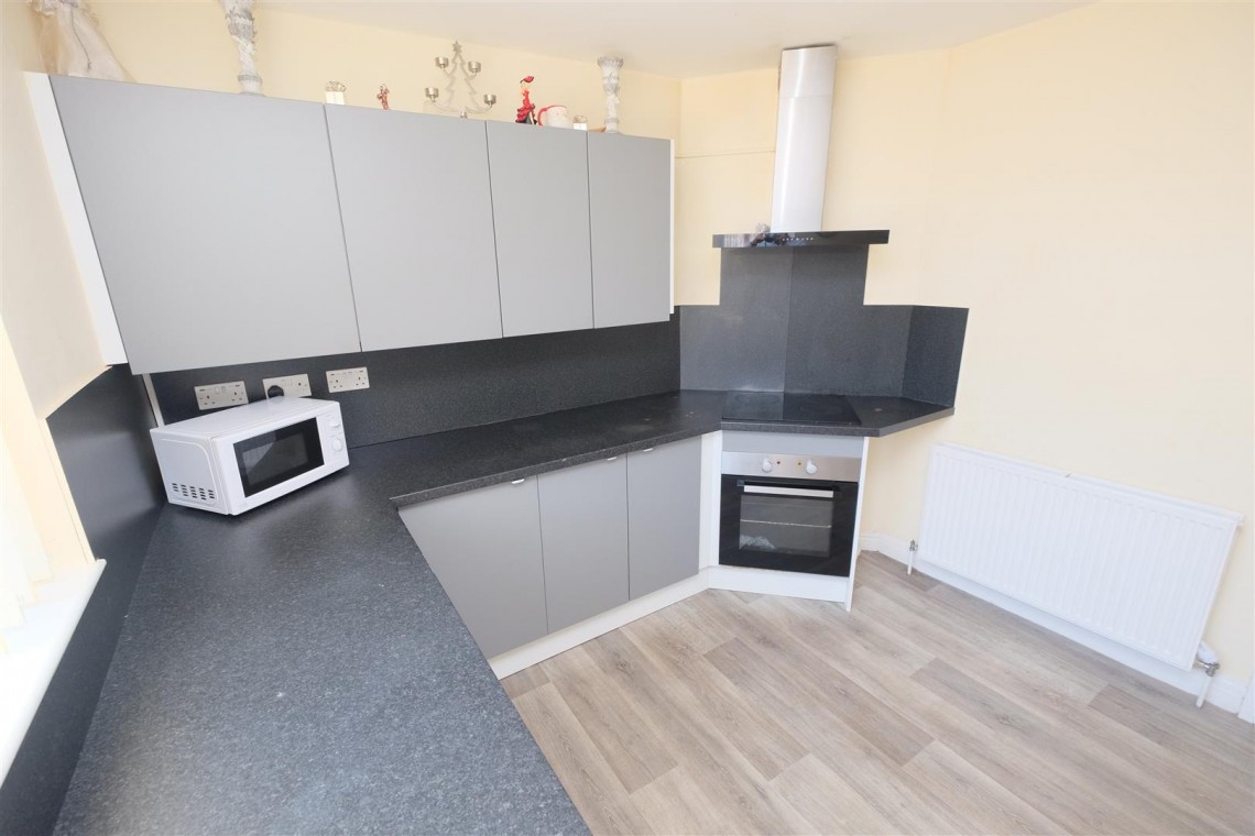 Images for HOUSE + ANNEXE | BS4