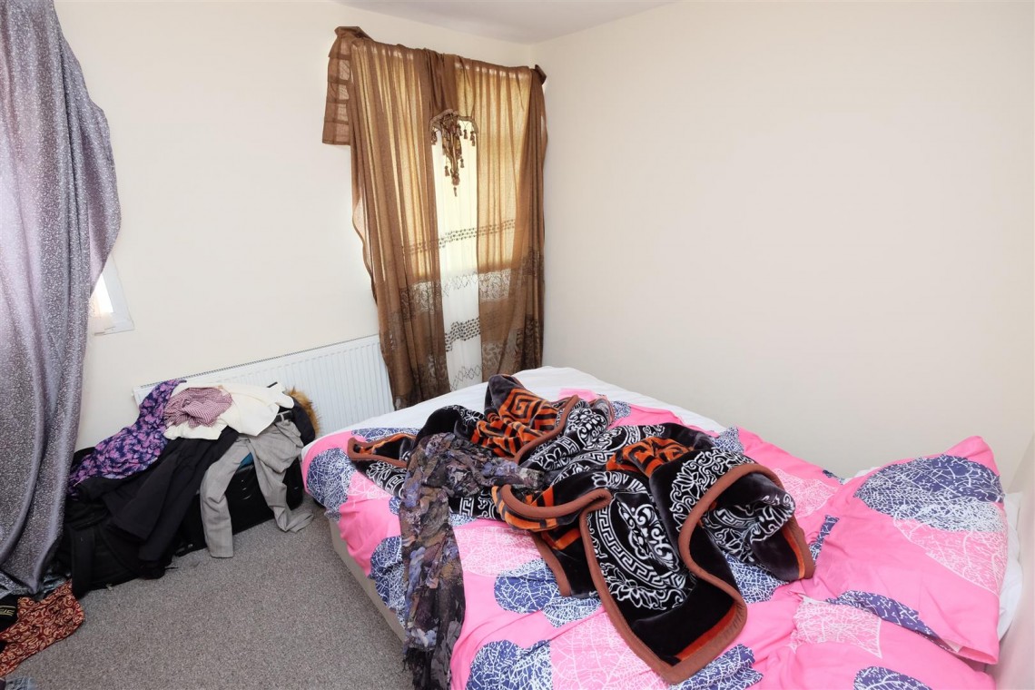 Images for 2 X FLATS | BS3