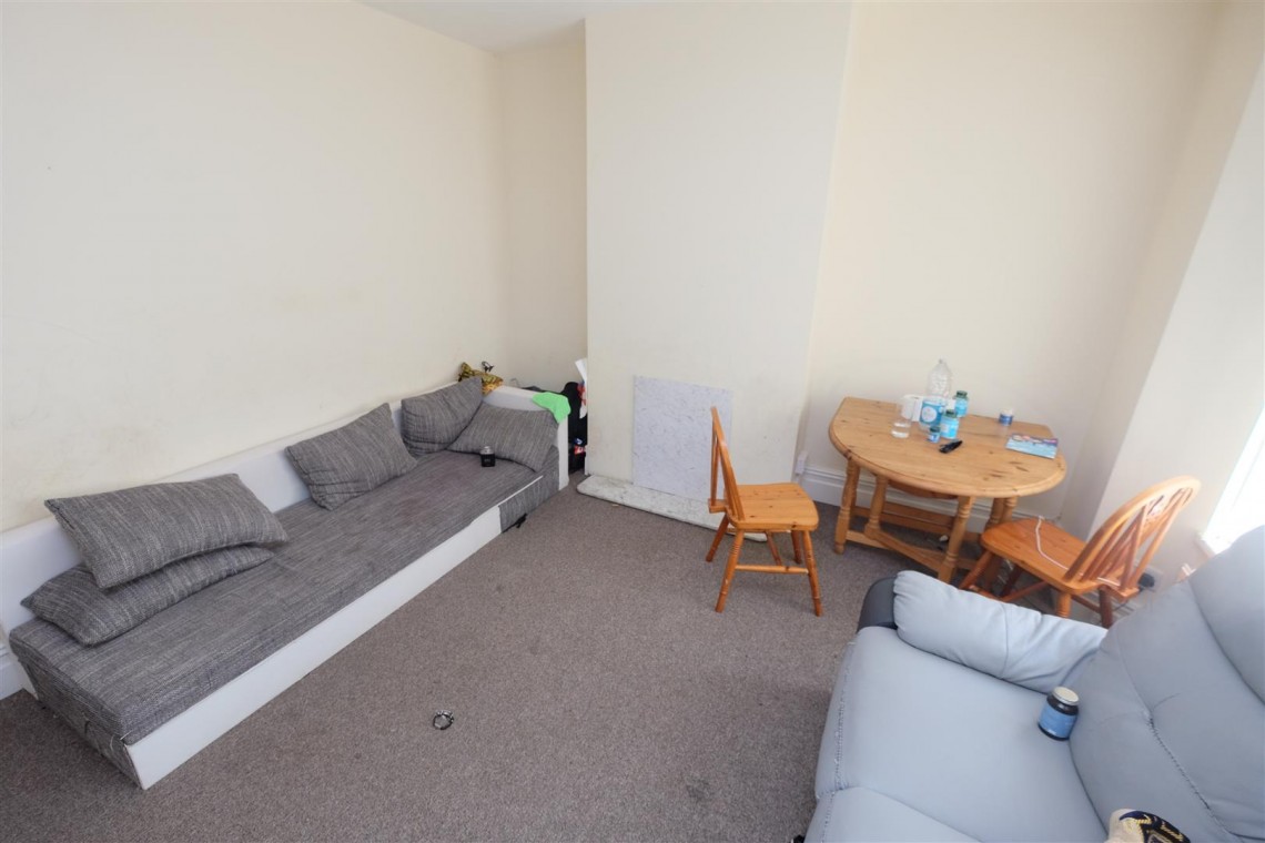 Images for 2 X FLATS | BS3