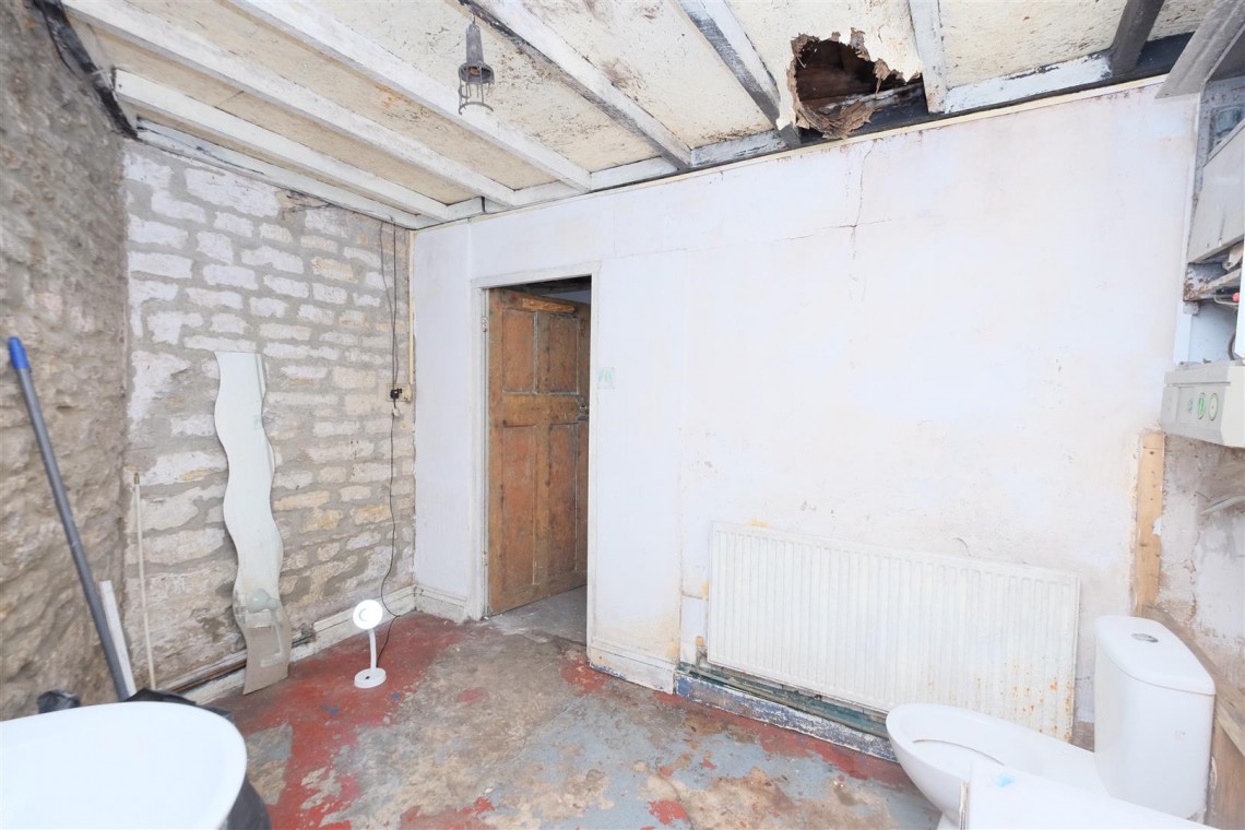 Images for HOUSE | MODERNISATION | FROME