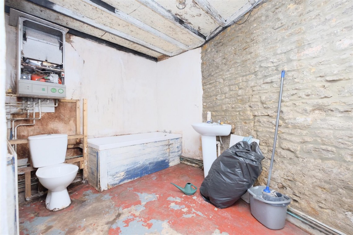Images for HOUSE | MODERNISATION | FROME