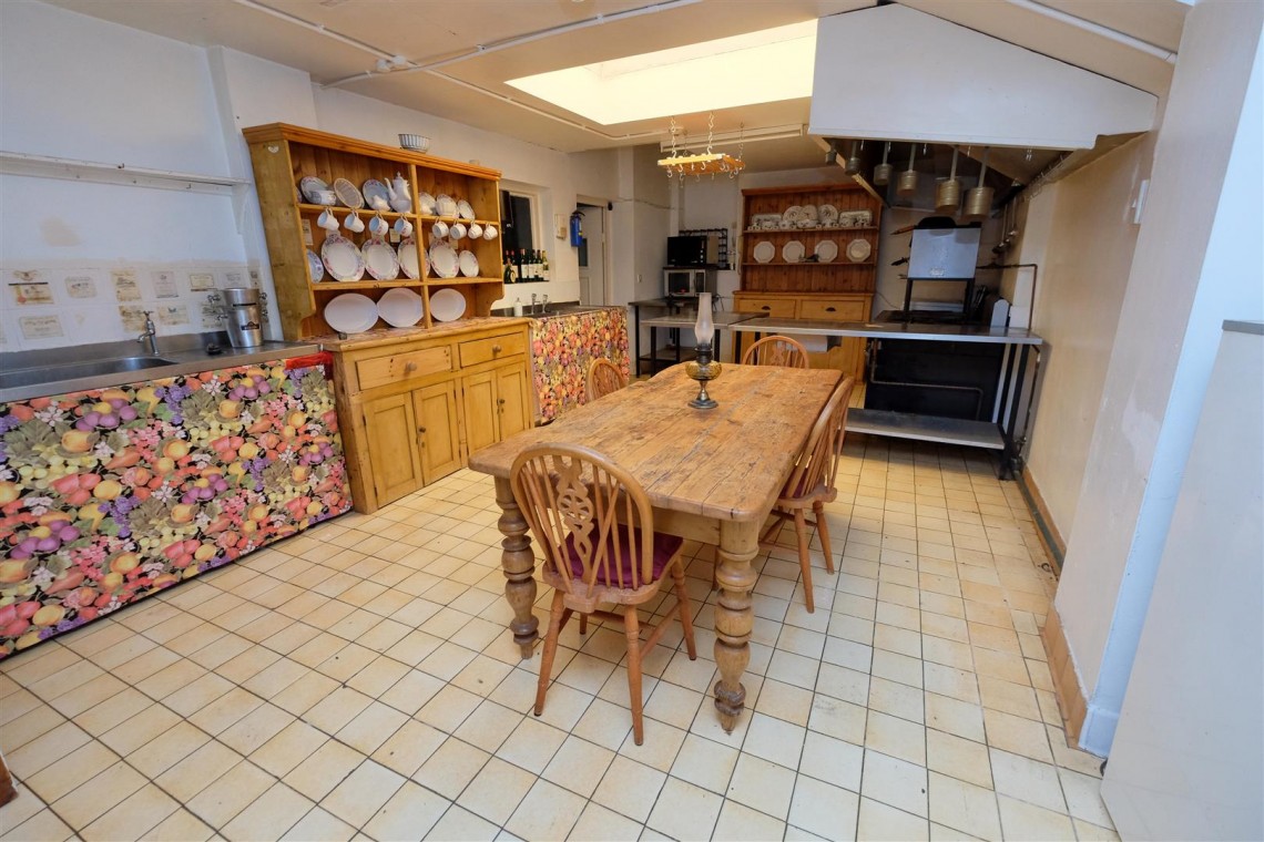 Images for HUTTON COURT | NORTH SOMERSET