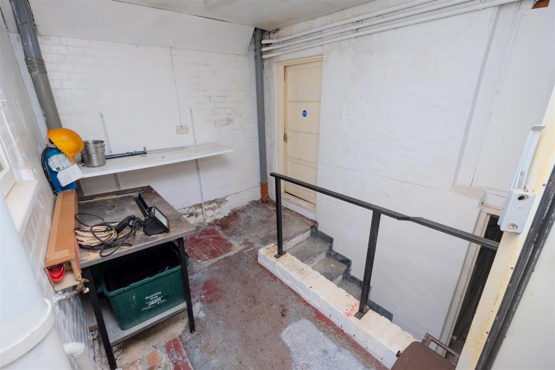 Images for HUTTON COURT | NORTH SOMERSET