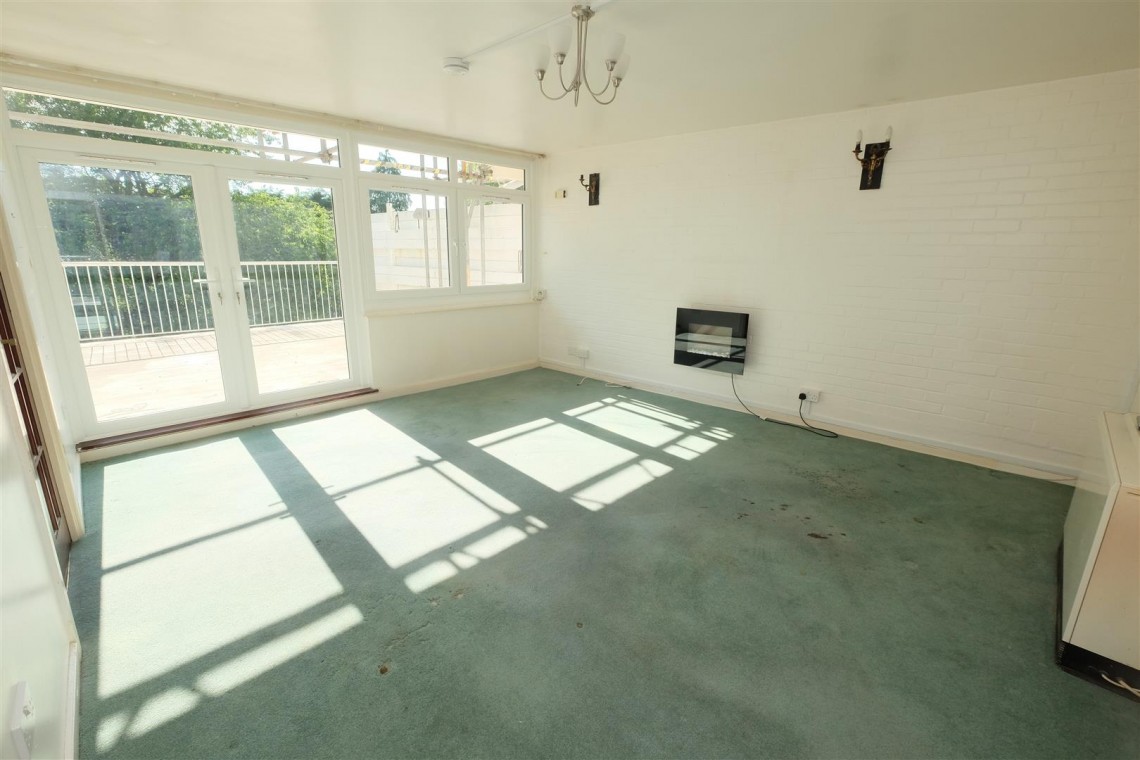 Images for BALCONY FLAT | UPDATING | CLEVEDON