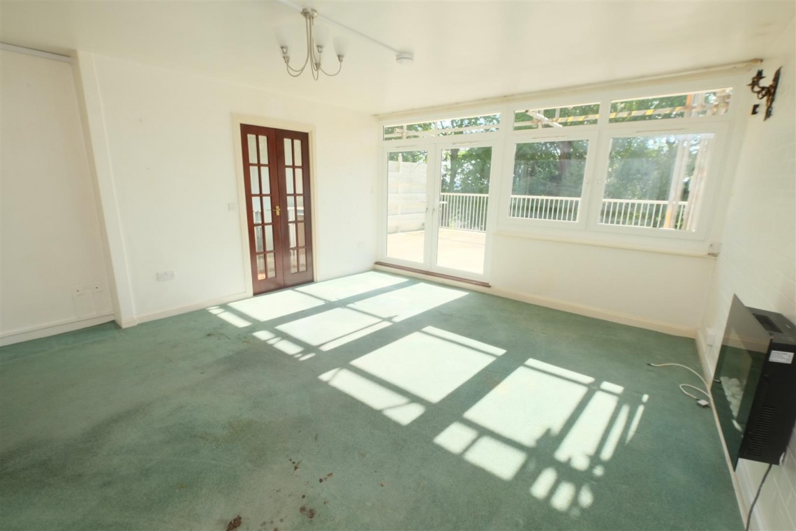 Images for BALCONY FLAT | UPDATING | CLEVEDON