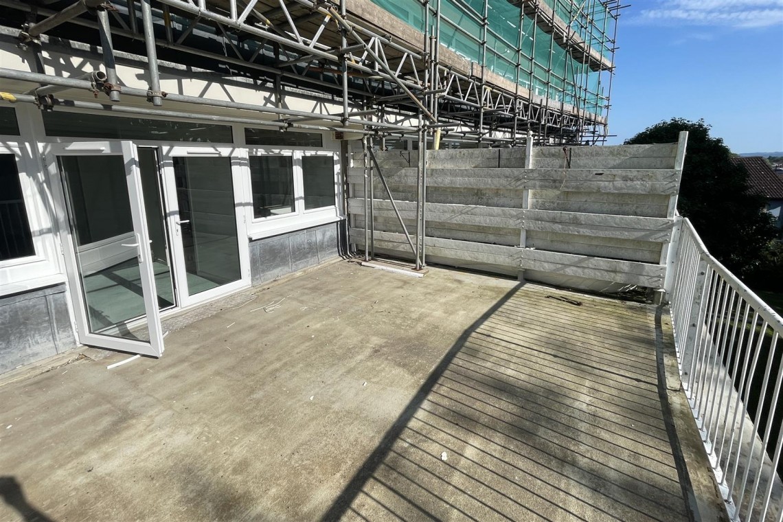 Images for BALCONY FLAT | UPDATING | CLEVEDON