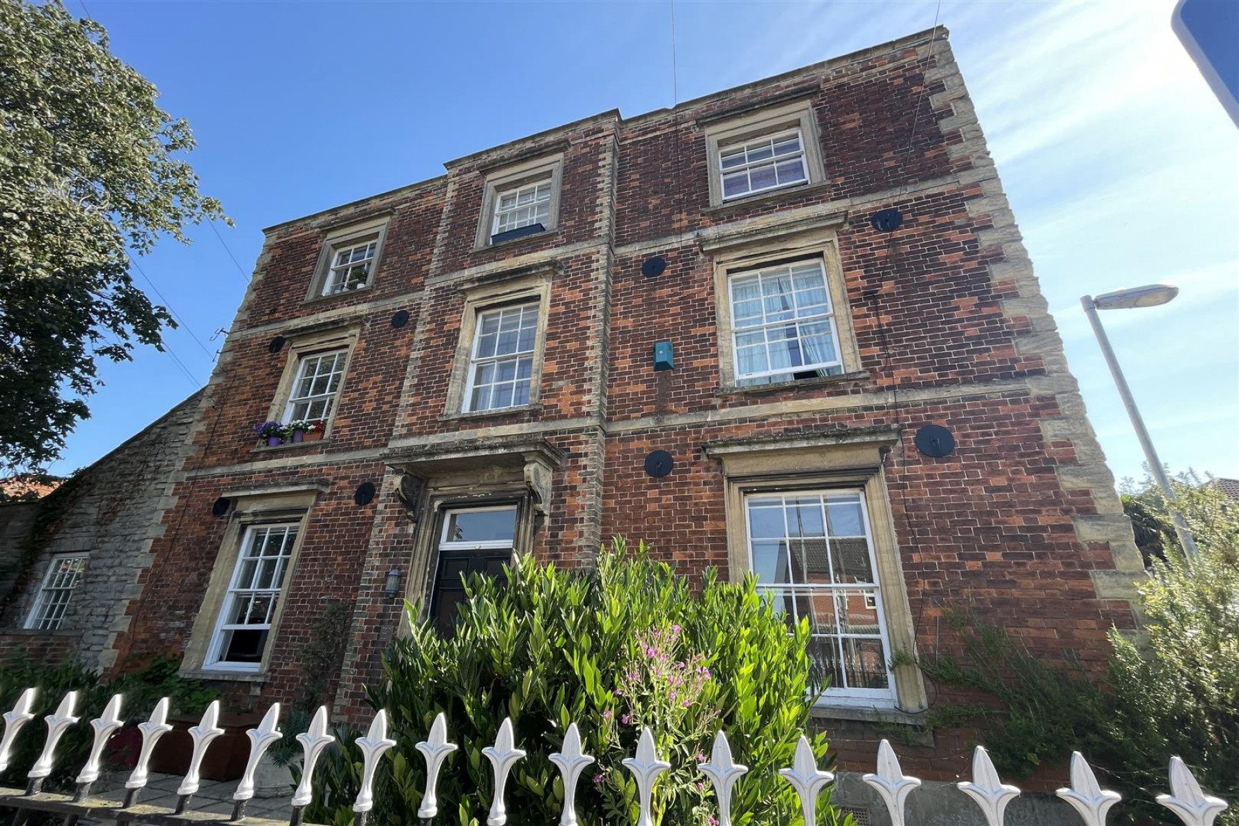 Images for FLAT | UPDATING | GLASTONBURY