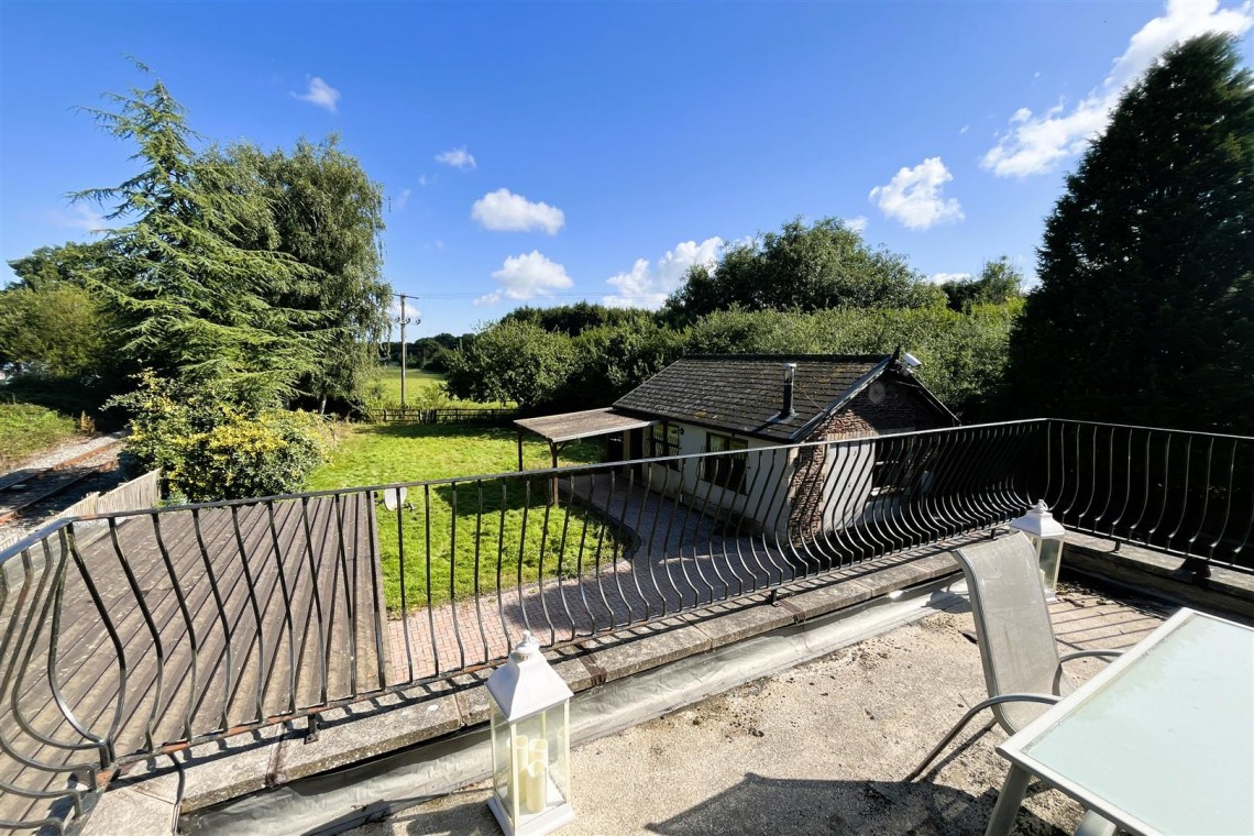 Images for DETACHED | UPDATING | ANNEX | IRON ACTON