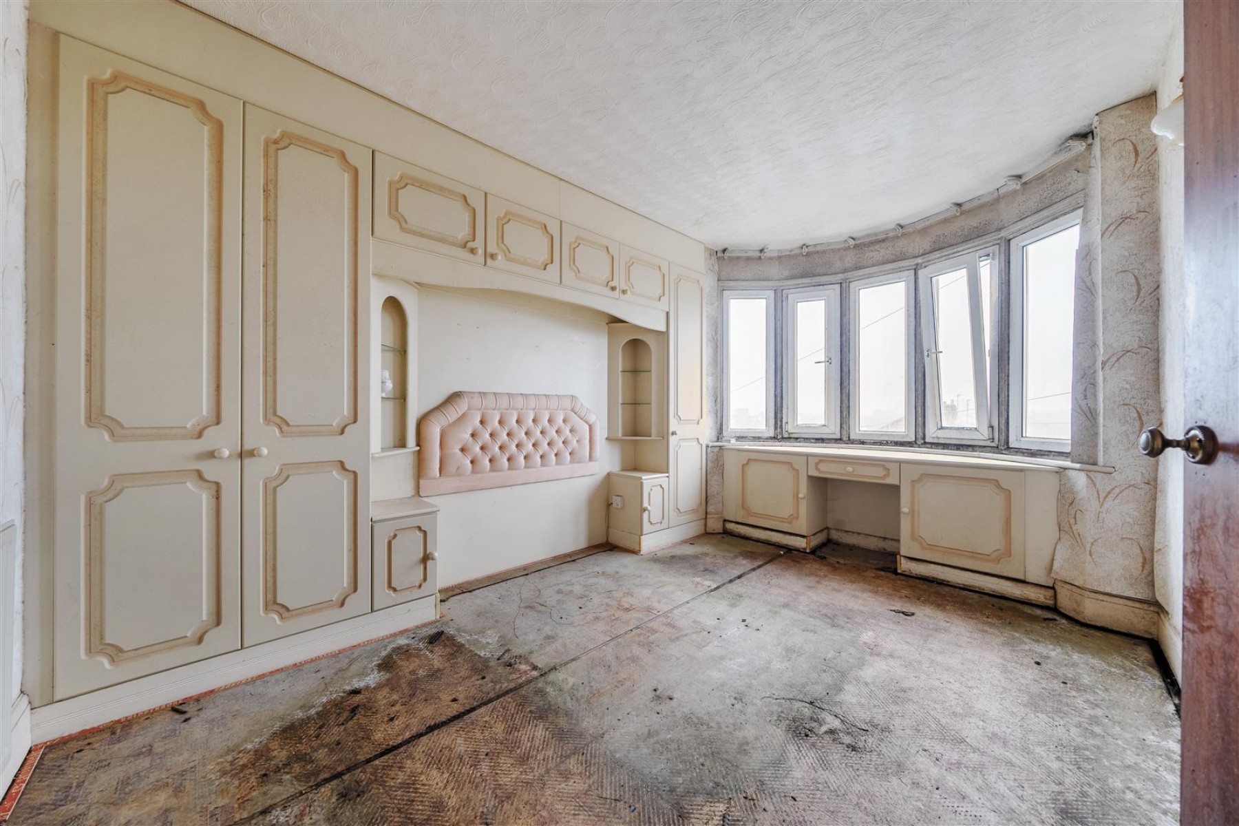 Images for Aylesbury Crescent, Bedminster