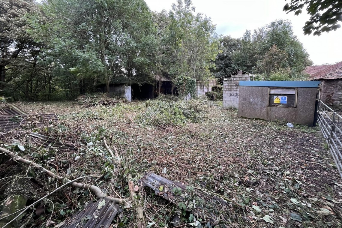 Images for COACH HOUSE + GARAGES | BRISLINGTON