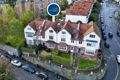 FREEHOLD BLOCK OF 4 FLATS | REDLAND