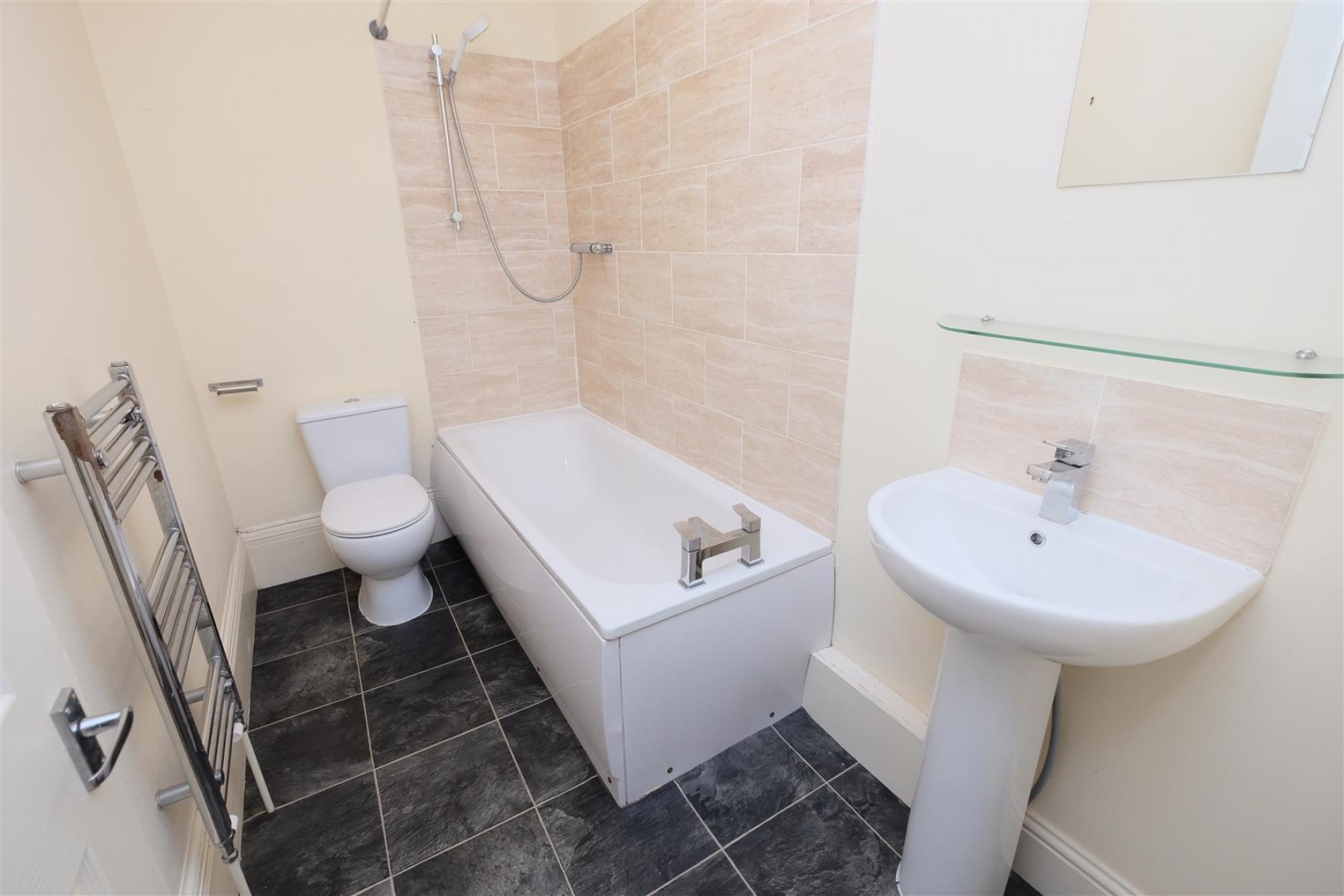 Images for FREEHOLD BLOCK OF 4 FLATS | REDLAND