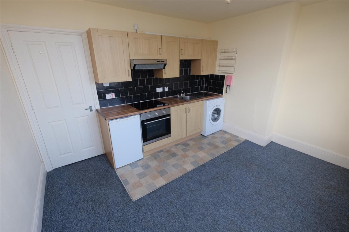 Images for FREEHOLD BLOCK OF 4 FLATS | REDLAND