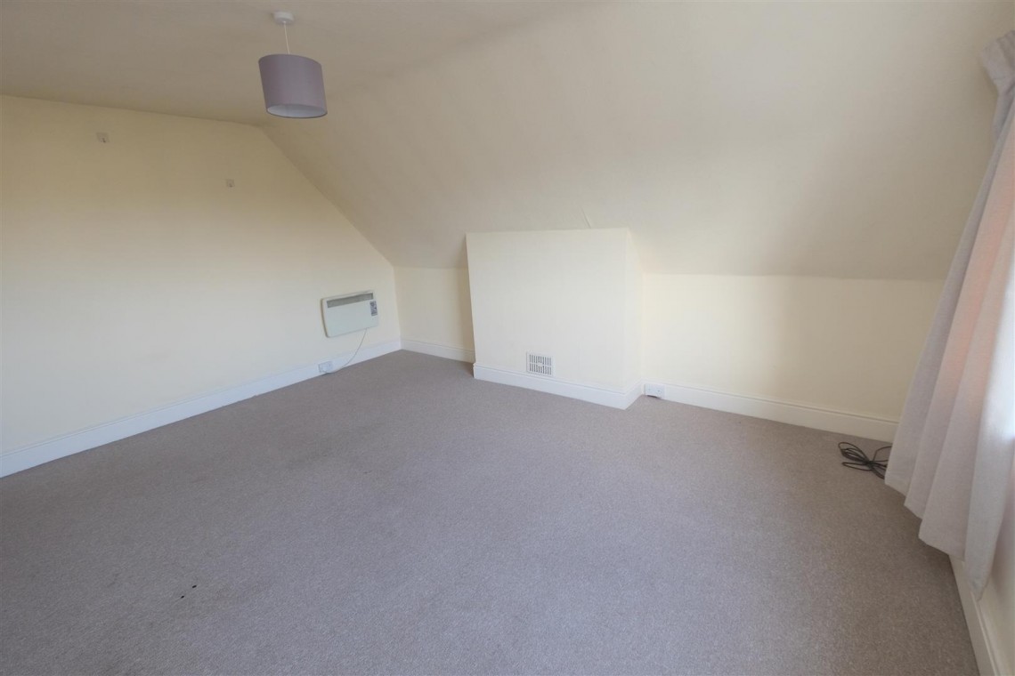 Images for FREEHOLD BLOCK OF 4 FLATS | REDLAND