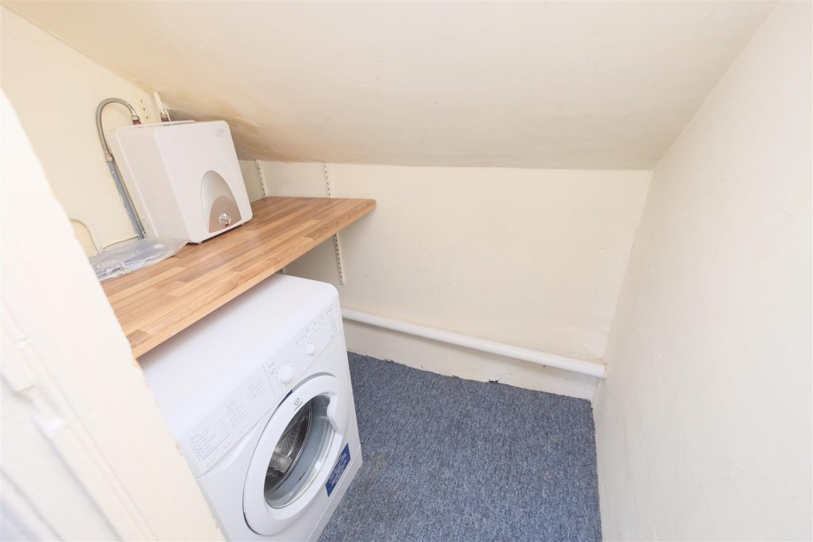Images for FREEHOLD BLOCK OF 4 FLATS | REDLAND