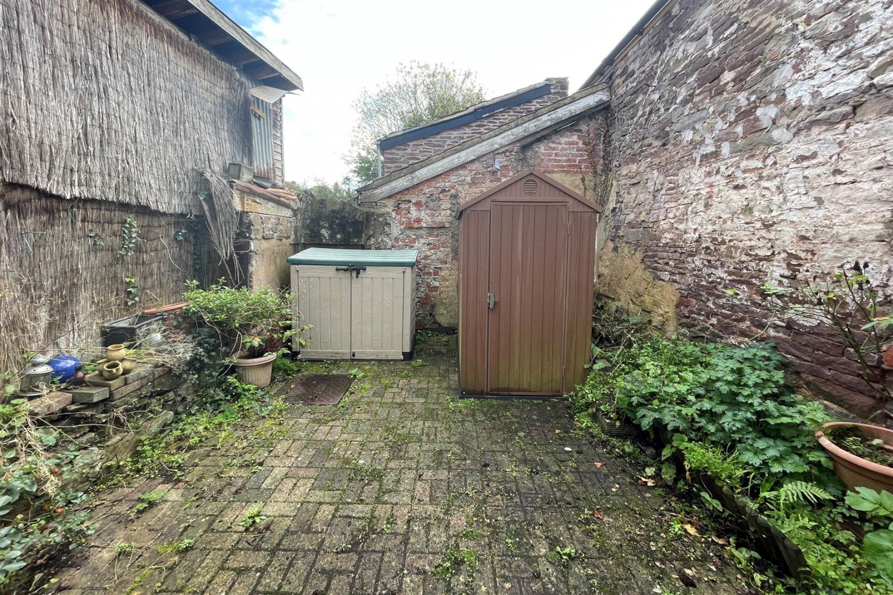 Images for COTTAGE | BASIC UPDATING | BLAKENEY