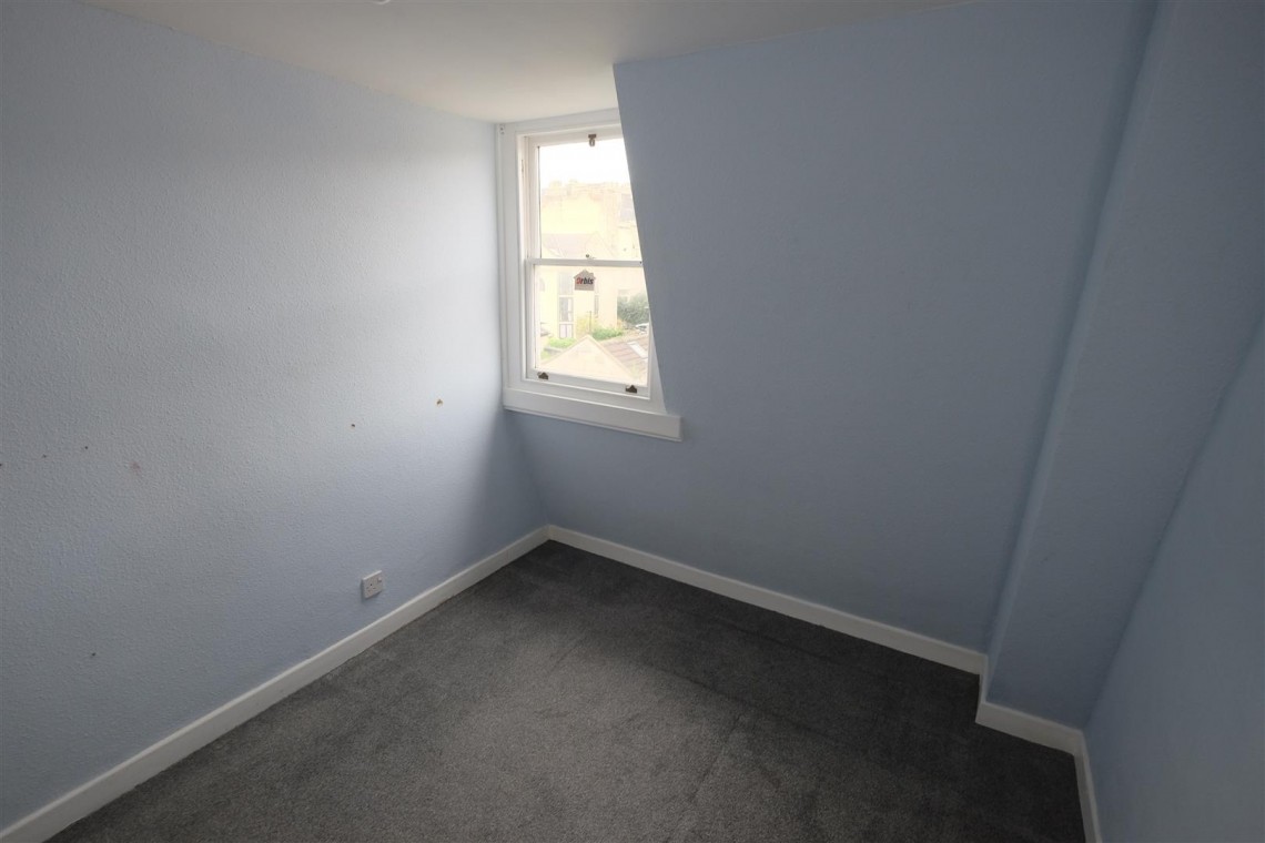 Images for FLAT | UPDATING | BA1