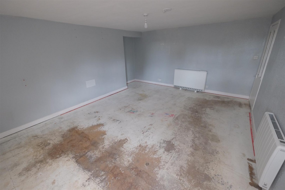 Images for FLAT | UPDATING | BA1