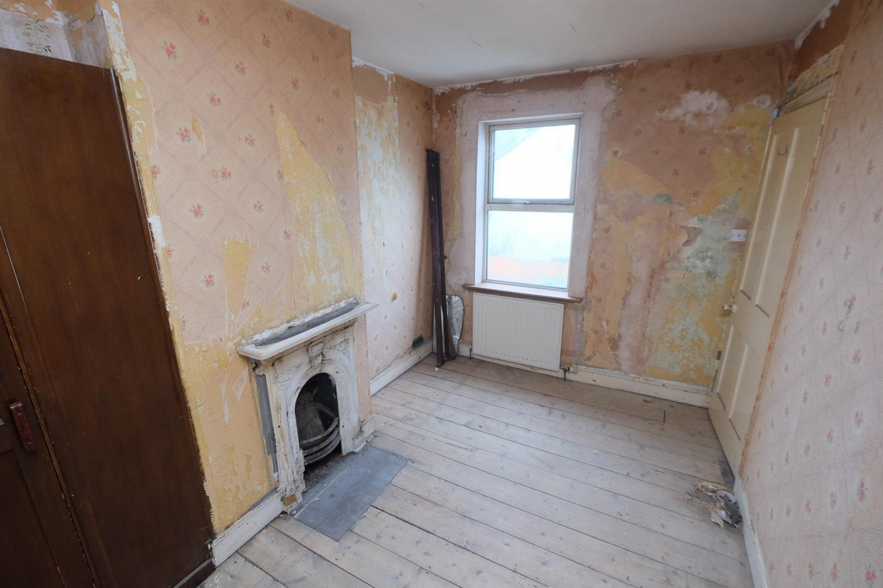 2 Swan Road, Kingsholm, GL1 3BJ