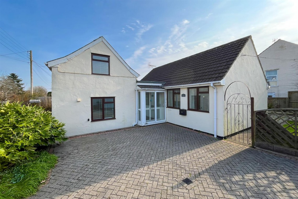 Images for DETACHED | BASIC UPDATING | STOKE LODGE