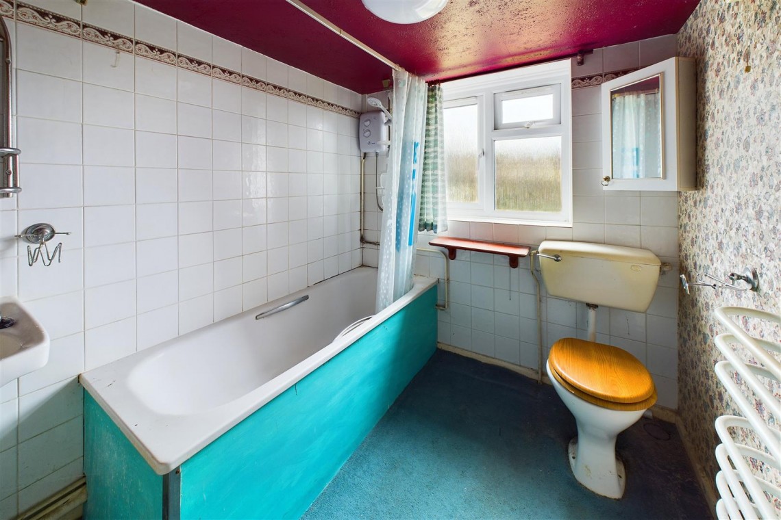 Images for HOUSE | BASIC UPDATING | WRAXALL