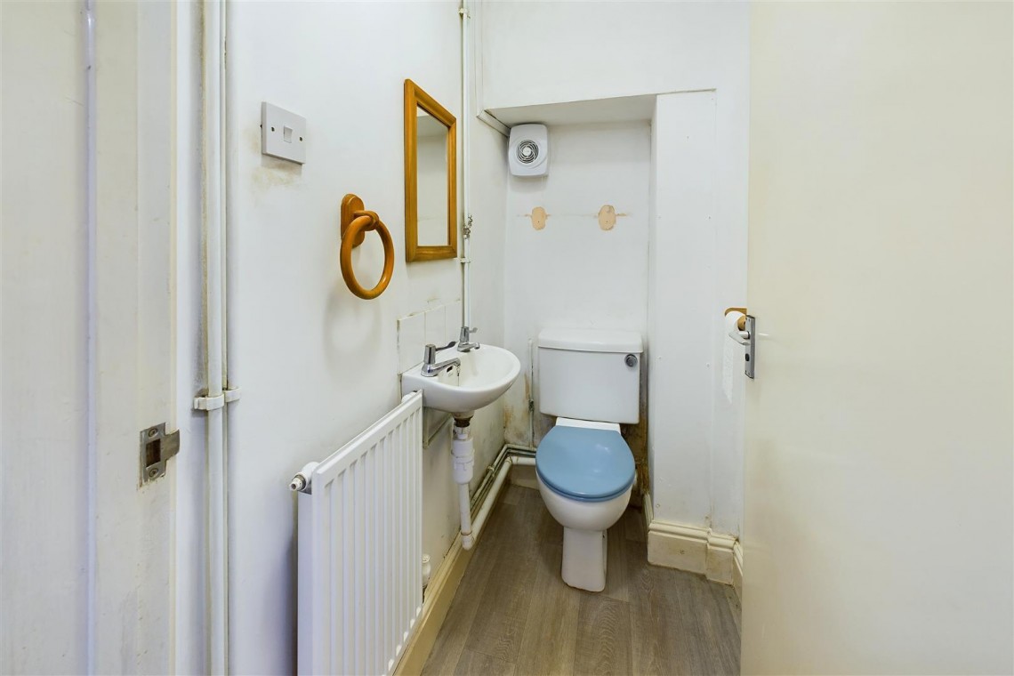 Images for HOUSE | BASIC UPDATING | CLEVEDON