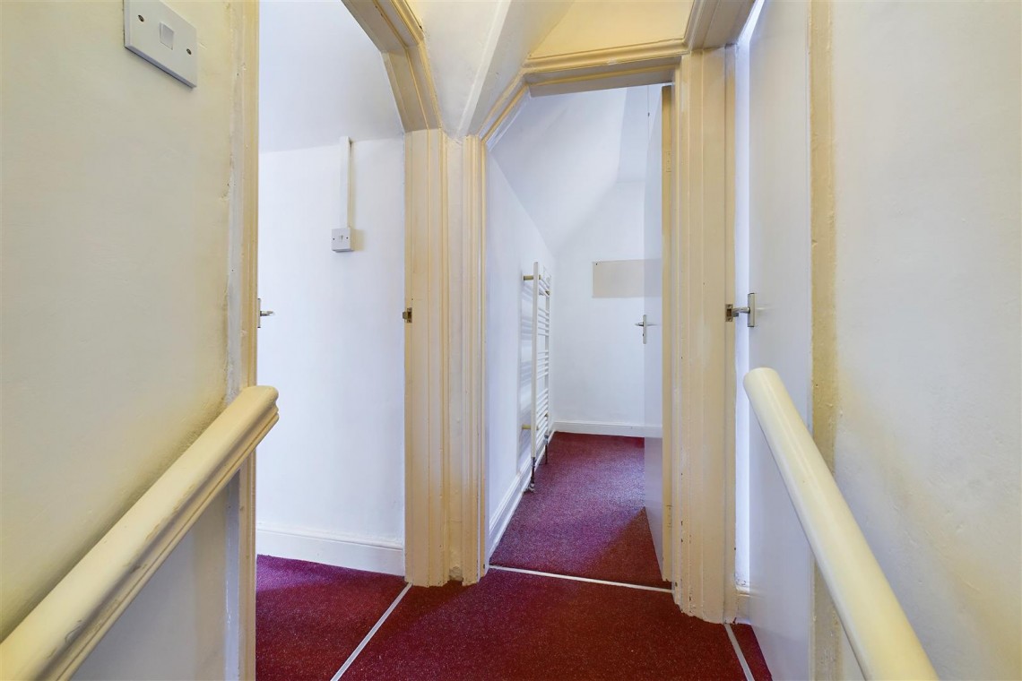 Images for HOUSE | BASIC UPDATING | CLEVEDON