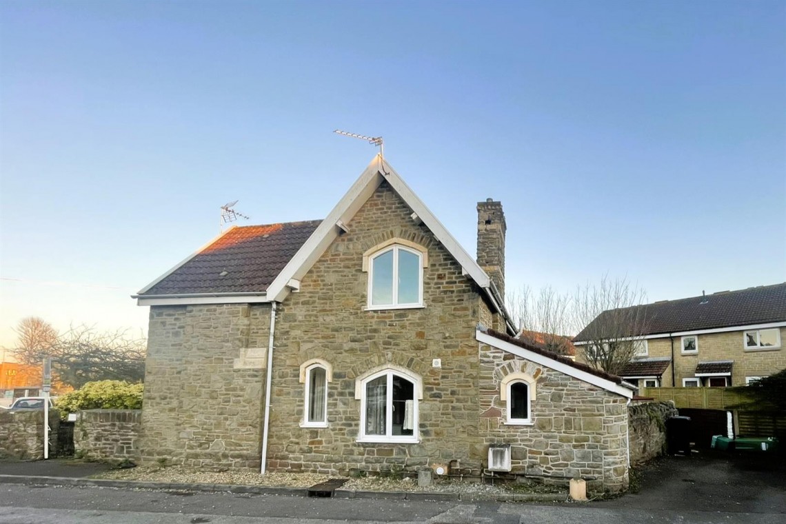 Images for HOUSE | BASIC UPDATING | CLEVEDON