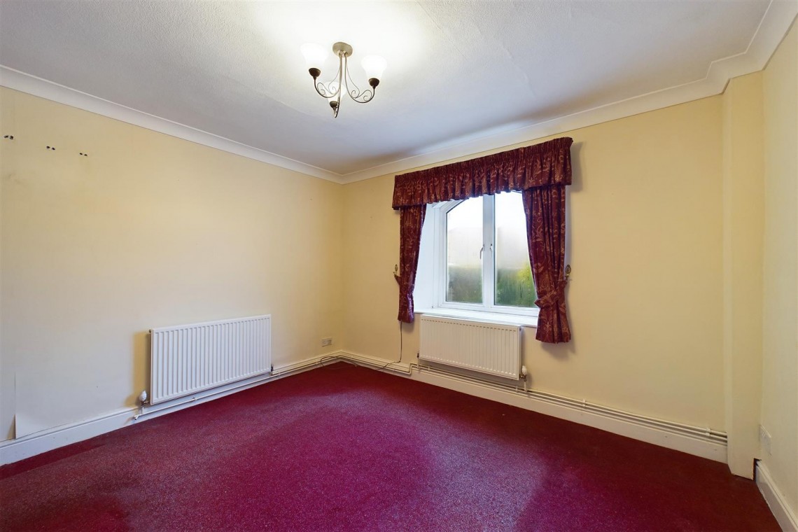 Images for HOUSE | BASIC UPDATING | CLEVEDON