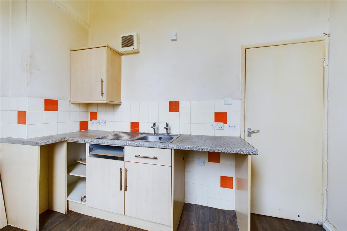 Images for FLAT | UPDATING | BATH