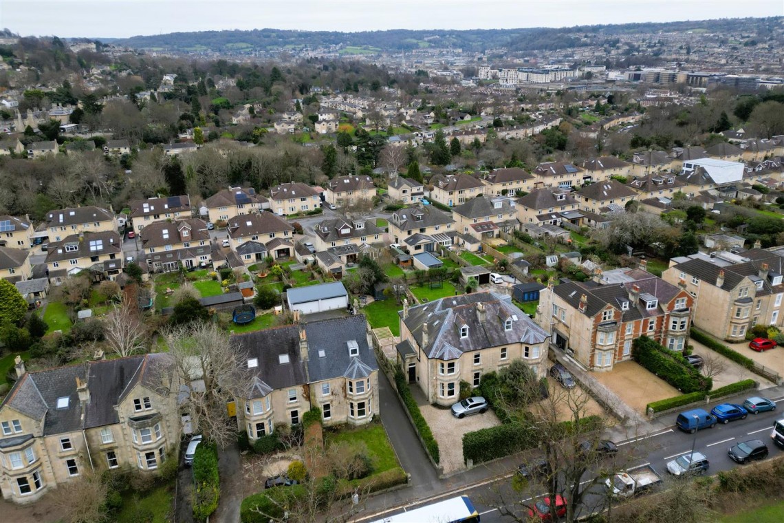 Images for FLAT | UPDATING | BATH