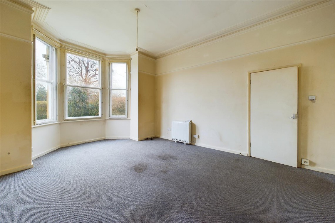 Images for FLAT | UPDATING | BATH