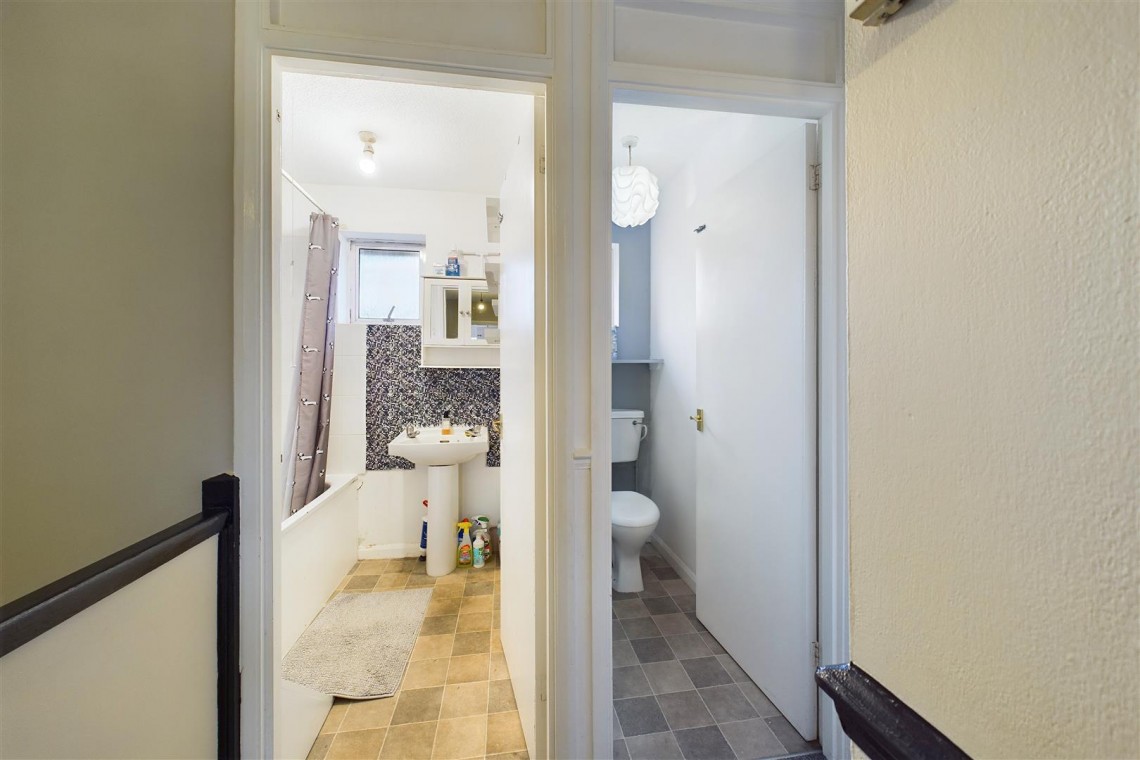 Images for 4 BED EX RENTAL | WSM