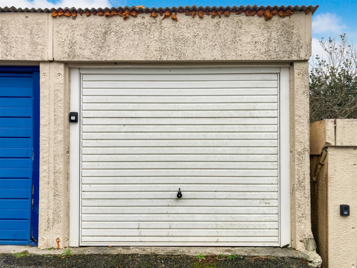 Images for 3 X SINGLE GARAGES | KINGSBRIDGE