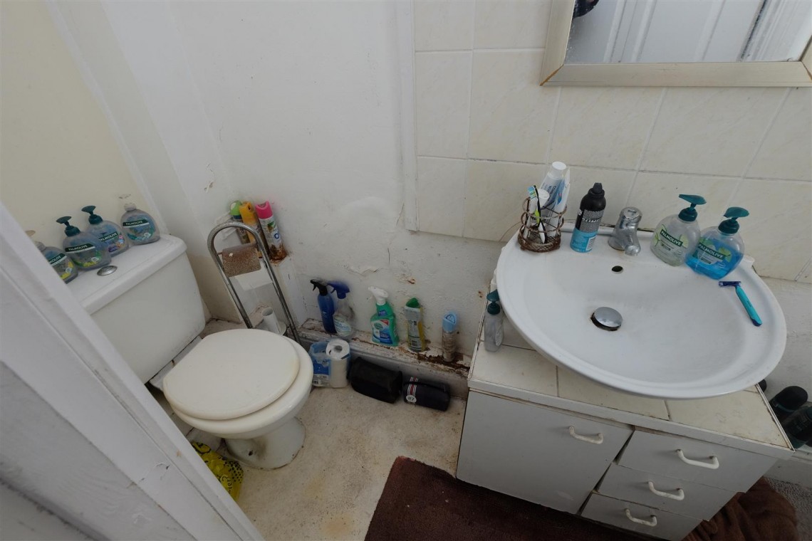 Images for MIXED USE BLOCK | £58,500 | SOUTHVILLE