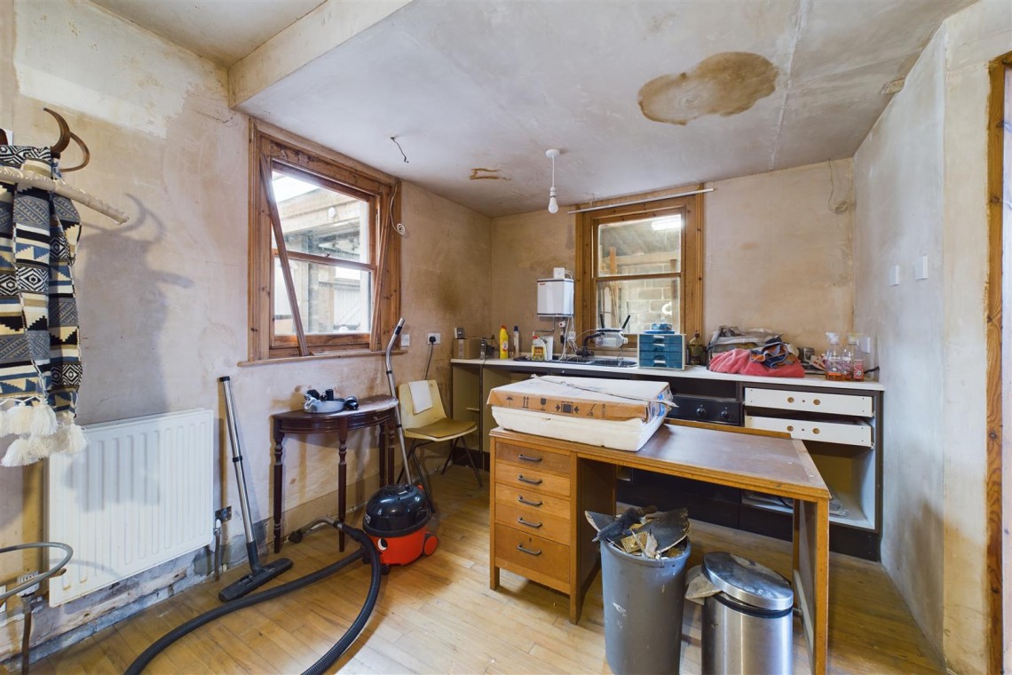 Images for SEMI | BASIC UPDATING | KNOWLE