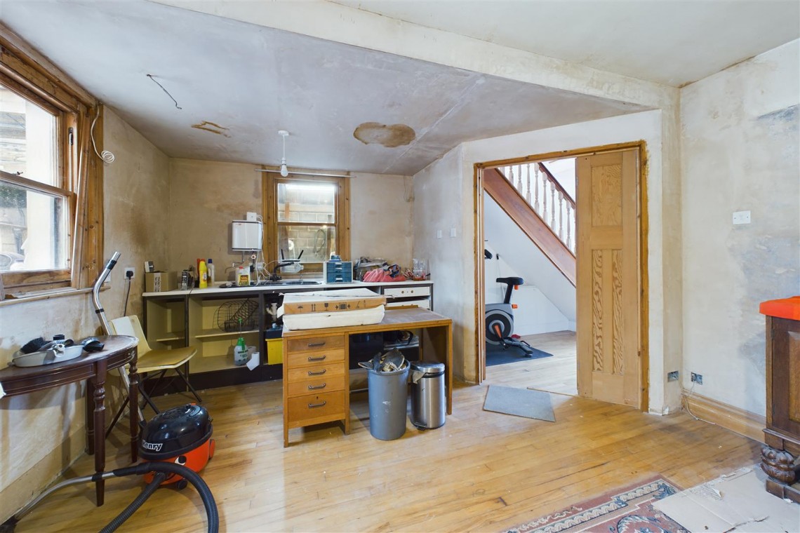 Images for SEMI | BASIC UPDATING | KNOWLE
