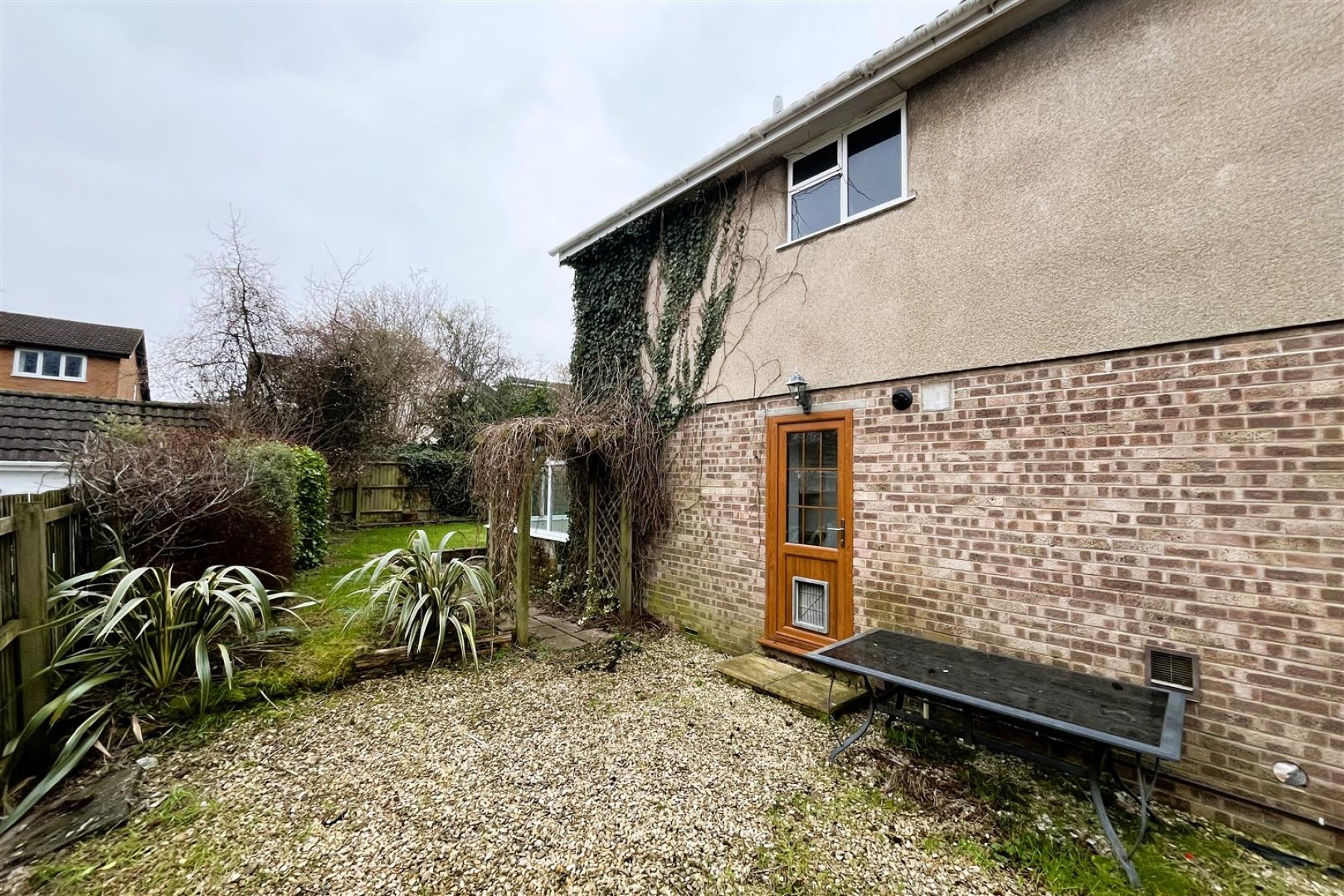 Images for DETACHED | UPDATING | NAILSEA