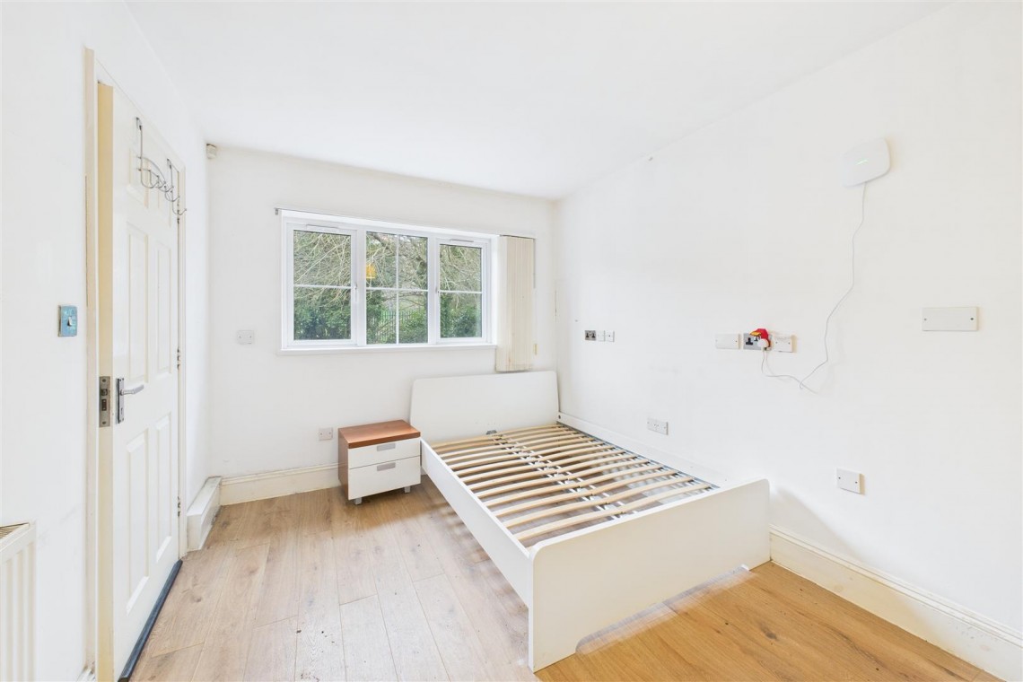 Images for DETACHED | FAMILY HOME | FISHPONDS