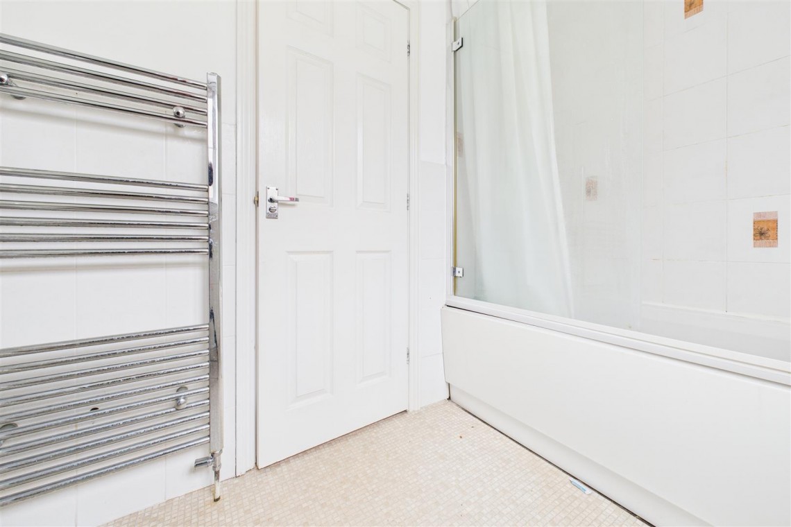 Images for DETACHED | FAMILY HOME | FISHPONDS