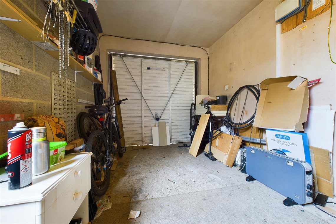 Images for DETACHED | FAMILY HOME | FISHPONDS