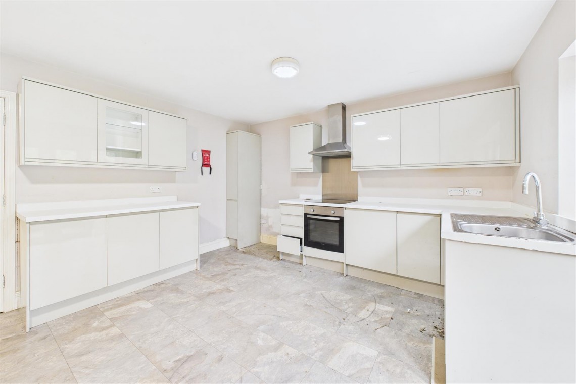 Images for DETACHED | FAMILY HOME | FISHPONDS