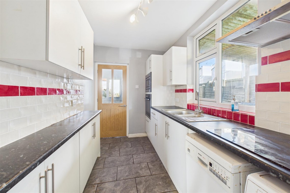 Images for CASH BUYERS ONLY | SHIREHAMPTON