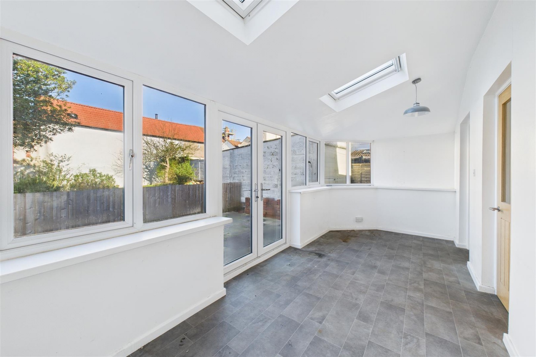 Images for CASH BUYERS ONLY | SHIREHAMPTON