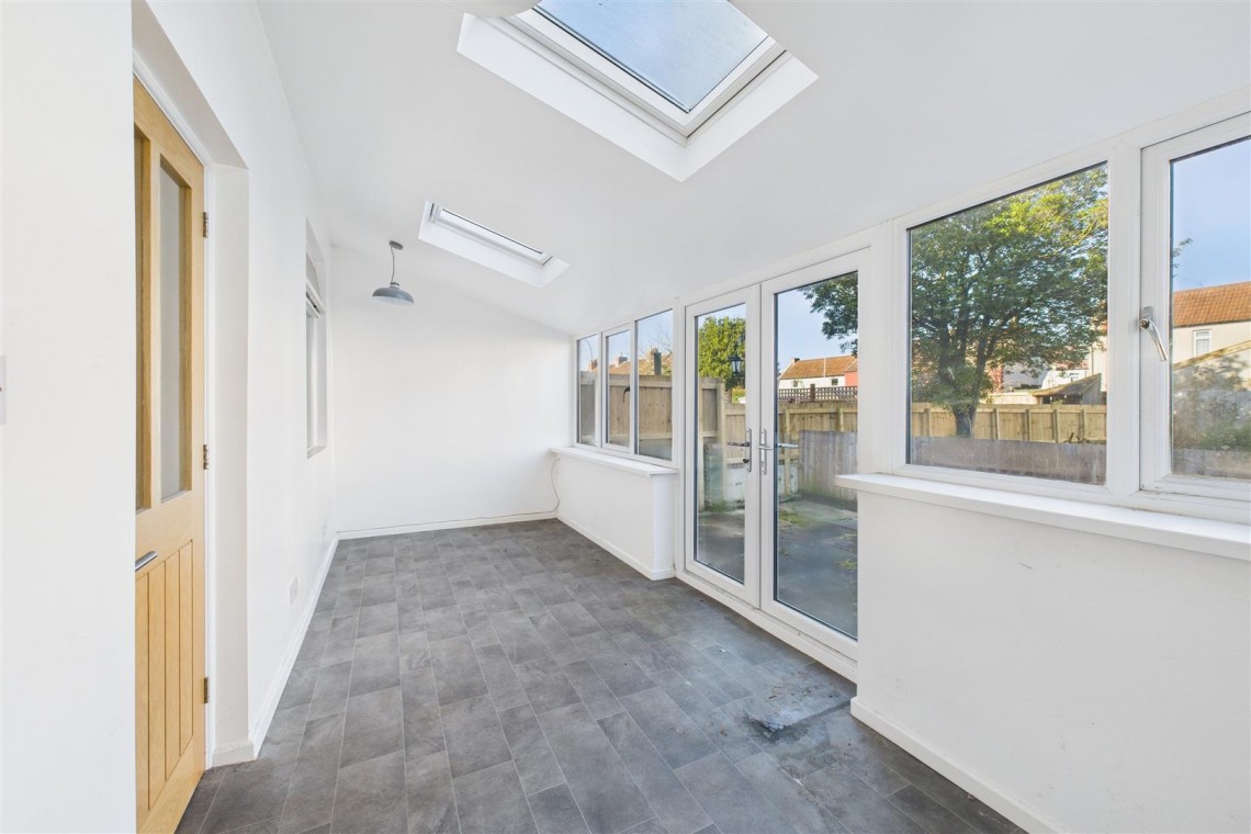 Images for CASH BUYERS ONLY | SHIREHAMPTON